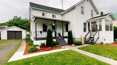 11 MAPLE Avenue, South Dundas, ON K0E 1K0