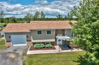 1629 WHITE LAKE Road, McNab/Braeside, ON K7S 3G9