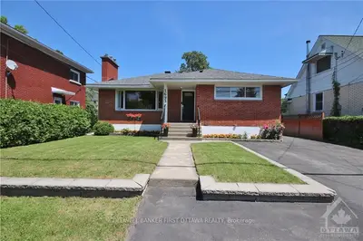 1693 EDGE HILL Place, Hunt Club - South Keys and Area, ON K1V 7W3