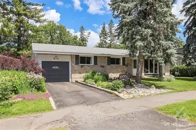 971 PLEASANT PARK Road, Elmvale Acres and Area, ON K1G 1Z6
