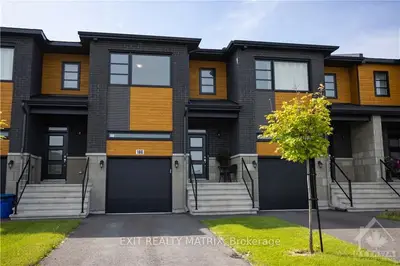 186 ST MALO Place, Russell, ON K0A 1W0