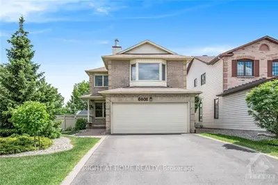 6608 WINDSONG Avenue, Orleans - Convent Glen and Area, ON K1C 6N1