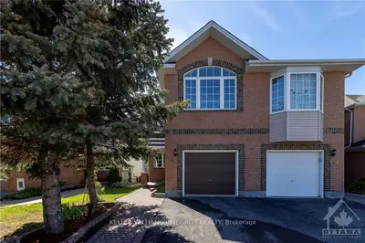 121 SCOUT Street, Carlington - Central Park, ON K2C 4E3
