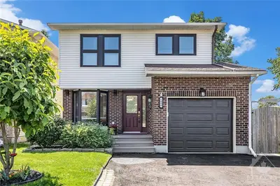 1090 MOSELLE Crescent, Orleans - Convent Glen and Area, ON K1C 2T2