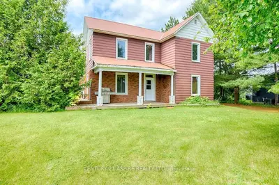 1709 GREENWOOD Road, Laurentian Valley, ON K8A 6W3