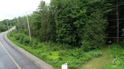 PT LT 17 CALABOGIE Road, McNab/Braeside, ON K0J 1G0