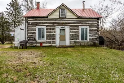 7496 COPELAND Road, Stittsville - Munster - Richmond, ON K0A 1B0