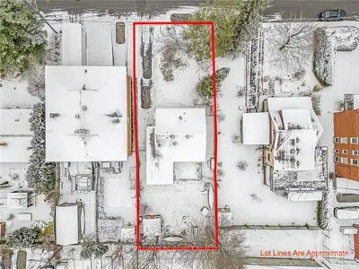 1348 Thames Street, Carlington - Central Park, On K1z 7n4