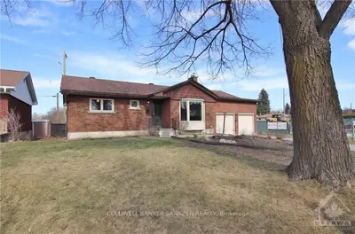 989 Connaught Avenue, Britannia Heights - Queensway Terrace N And Area, On K2b 5m7