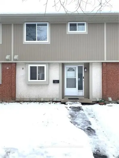 455 Moodie Drive E, Bells Corners And South To Fallowfield, On K2h 8t6
