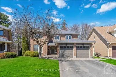 1685 AUTUMN RIDGE Drive, Orleans - Convent Glen and Area, ON K1C 6Y7