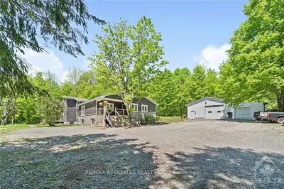 616 PINE GROVE Road, Lanark Highlands, ON K0G 1K0