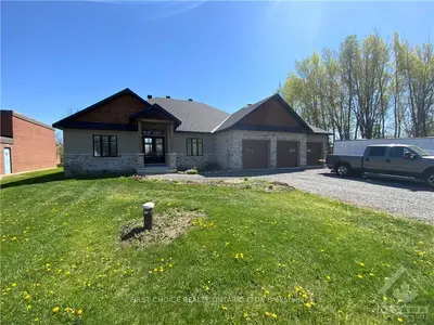 25 MOFFAT Street, North Dundas, ON K0A 2R0