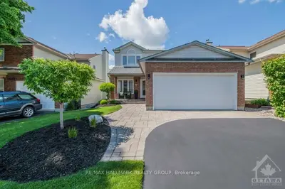 1305 PARC DU VILLAGE Street, Orleans - Convent Glen and Area, ON K1C 7B2