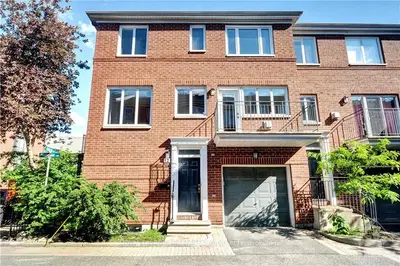 12 PRUDHOMME, Lower Town - Sandy Hill, ON K1N 1G2