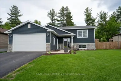 49 Dustin Drive, Petawawa, ON K8H 0G3
