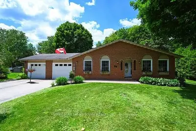 54 CENTRE Street, Brockville, ON K6V 5S6