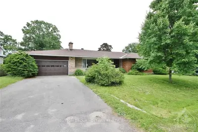 471 BRIAR Avenue, Alta Vista and Area, ON K1H 5H5