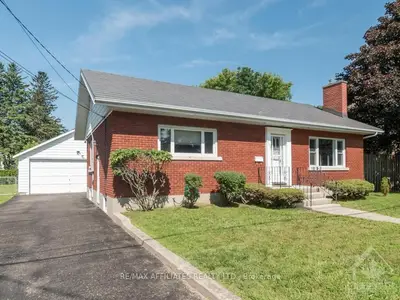152 Brockville Street, Smiths Falls, On K7a 3y9