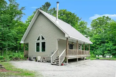 4875 BOLINGBROKE Road, Tay Valley, ON K0H 2B0