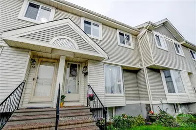 16 MCDERMOT Court, Kanata, ON K2L 3T9
