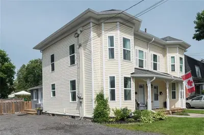 134 Brockville Street, Smiths Falls, On K7a 3y8