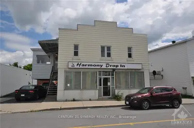 29 MAIN Street, North Dundas, ON K0C 1H0