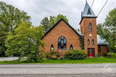 3054 KLONDIKE Road W, Stittsville - Munster - Richmond, ON K0A 2T0