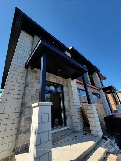 560 QUEEN MARY Street 1, Overbrook - Castleheights and Area, ON K1K 1W1