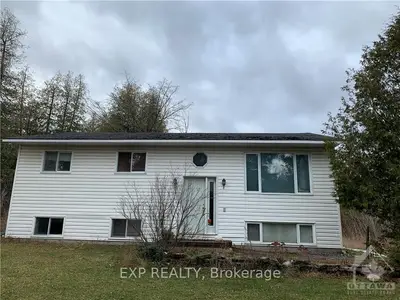 3115 Old Almonte Road, Carp - Huntley Ward, On K0a 1l0