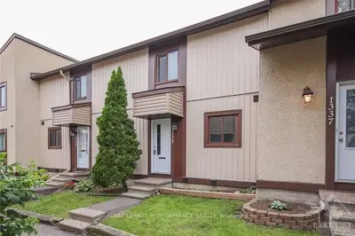 1335 BETHAMY Lane, Beacon Hill North - South and Area, ON K1J 8P3