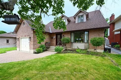 614 LAURIER Boulevard, Brockville, ON K6V 6N9