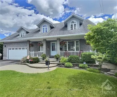 8 MANNING Road, South Stormont, ON K0C 1P0