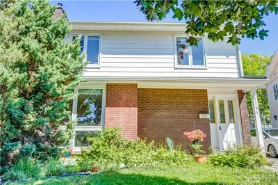 1791 CLOVERLAWN Crescent, Beacon Hill North - South and Area, ON K1J 6V6