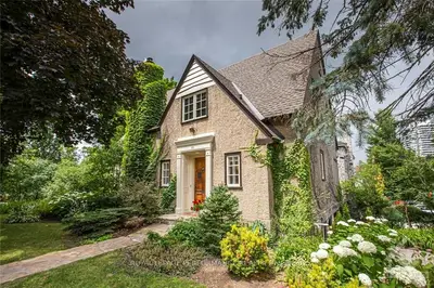 515 KENWOOD Avenue, Carlingwood - Westboro and Area, ON K2A 0L5