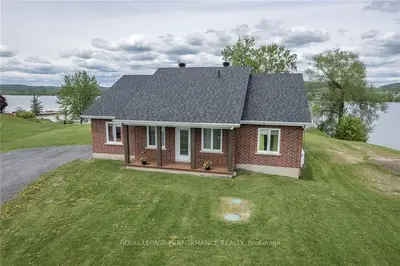 1805 LAJOIE Street, Alfred and Plantagenet, ON K0B 1J0