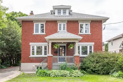 434 HINTON Avenue, Dows Lake - Civic Hospital and Area, ON K1Y 1B3