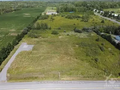 9977 RUSSELL Road, Orleans - Cumberland and Area, ON K4B 1R8