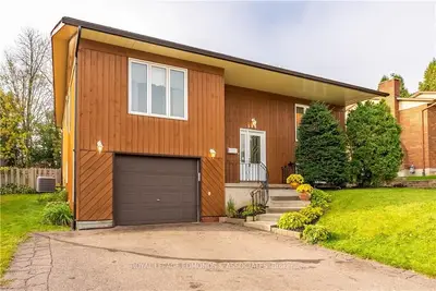 588 Apple Blossom Drive, Pembroke, On K8a 8g2