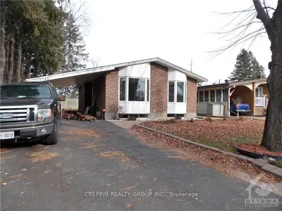 2741 Traverse Drive, Billings Bridge - Riverside Park And Area, On K1v 8b8