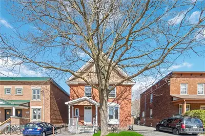249 RUSSELL Avenue, Lower Town - Sandy Hill, ON K1N 7X6