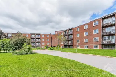 2041 ARROWSMITH Drive 306B, Beacon Hill North - South and Area, ON K1J 7V7