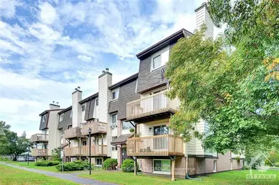 1587 GOTH Avenue 112, Blossom Park - Airport and Area, ON K1T 1E3