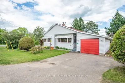 60 PAUGH LAKE Road, Madawaska Valley, ON K0J 1B0