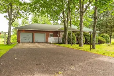 278 BARRON CANYON Road, Petawawa, ON K8A 6W7