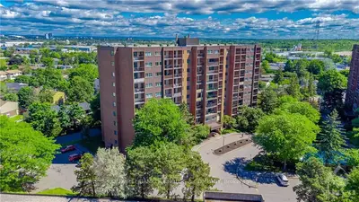 2630 SOUTHVALE Crescent 514, Elmvale Acres and Area, ON K1B 4S8