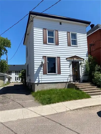 303 MURRAY STREET Street, Pembroke, ON K8A 4P1