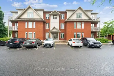 240 MEILLEUR E, Vanier and Kingsview Park, ON K1L 0A3