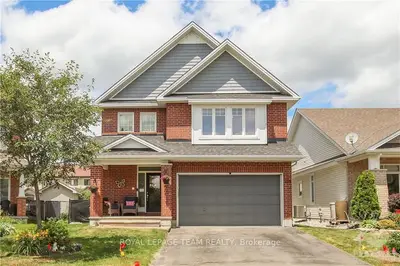 158 MONTARGIS Circle, Orleans - Cumberland and Area, ON K4A 0M4