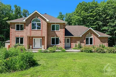 1352 JULES LEGER Drive, Orleans - Cumberland and Area, ON K4C 1E2